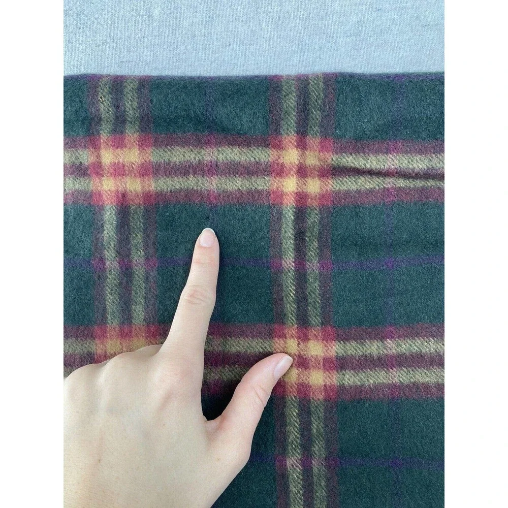 BURBERRY Plaid Cashmere Nova Check Scarf Green Red